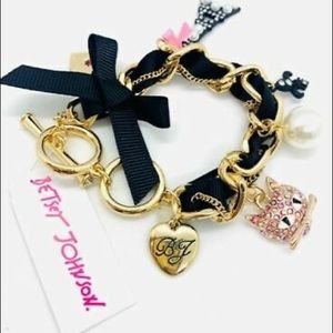Betsey Johnson Eiffel Tower Charm Bracelet
